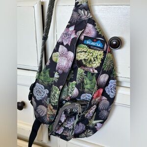 Kavu Rope Swing Bag Succulent Greenhouse print